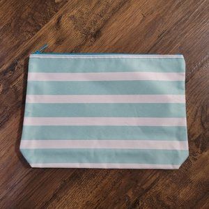 Zipper Pouch